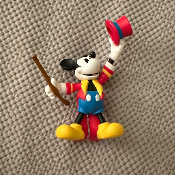 Hallmark Keepsake Mickey’s Circus Ornament - Picture 5 of 6